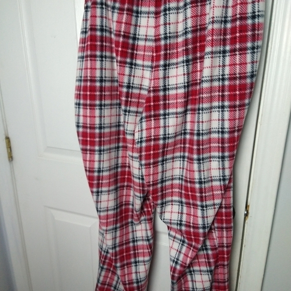 Croft and Barrow red black plaid pj/ lounge wear pants. Elastic waist. Size XL - Picture 5 of 6
